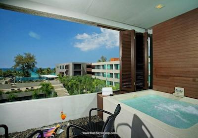 بی-لی تونگ پوکت-ام گالری کالکشن