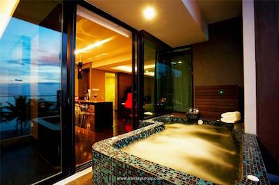 بی-لی تونگ پوکت-ام گالری کالکشن