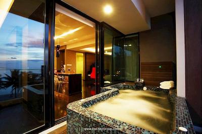 بی-لی تونگ پوکت-ام گالری کالکشن