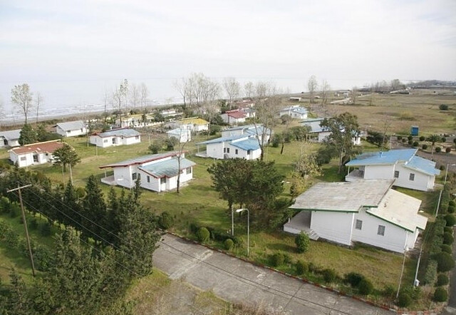 هتل سفید کنار انزلی
