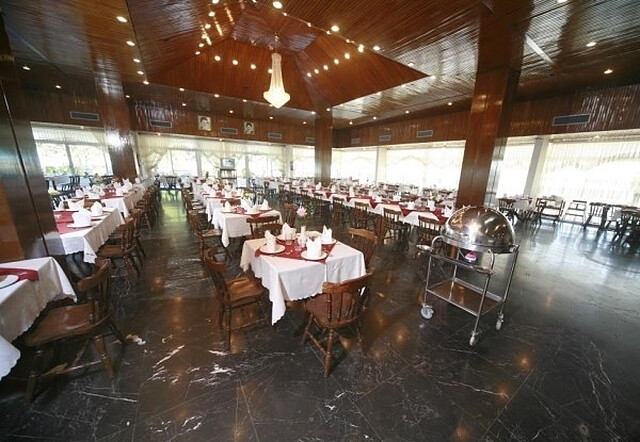 هتل سفید کنار انزلی