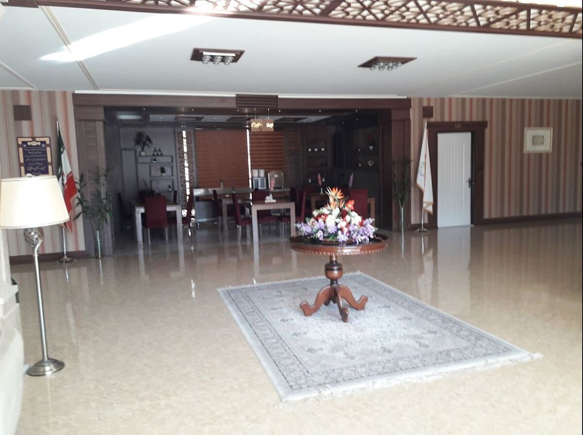 هتل شاهد قم