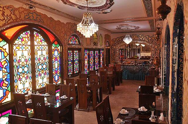 هتل سنتی طلوع خورشید اصفهان