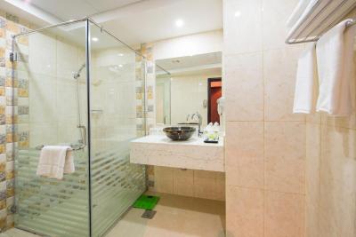 رویال تولیپ هتل