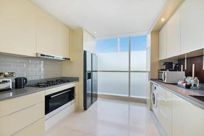 داماک میسون دیستینکشن