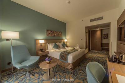 منا پلازا هتل البرشاء