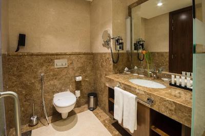 گلدن تولیپ مدیا هتل