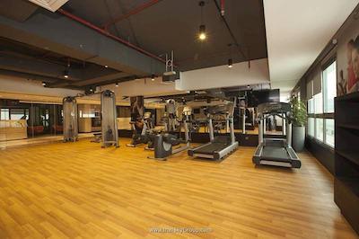 فلورا این هتل