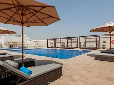 فلورا این هتل