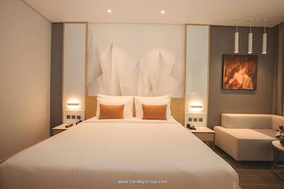 فلورا این هتل