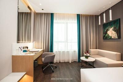 فلورا این هتل