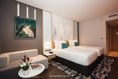 فلورا این هتل