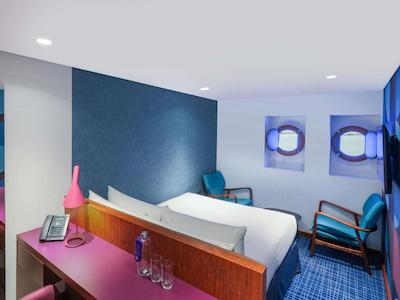 کوئین الیزابت 2