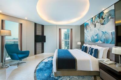 گلف کورت هتل بیزینس بی