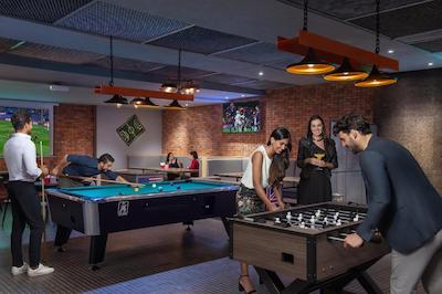 گلف کورت هتل بیزینس بی