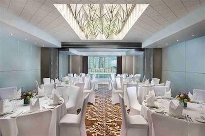 گلف کورت هتل بیزینس بی