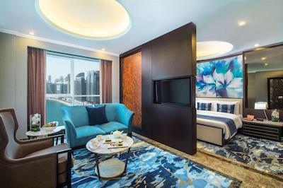 گلف کورت هتل بیزینس بی