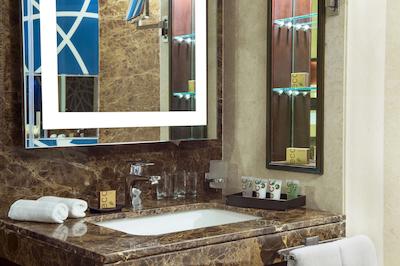 گلف کورت هتل بیزینس بی