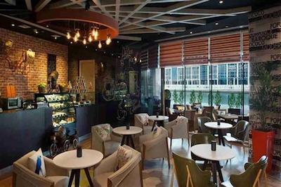 گلف کورت هتل بیزینس بی