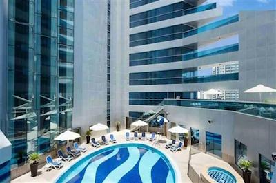 گلف کورت هتل بیزینس بی