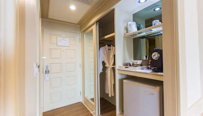 بیاند ریزورت کاتا