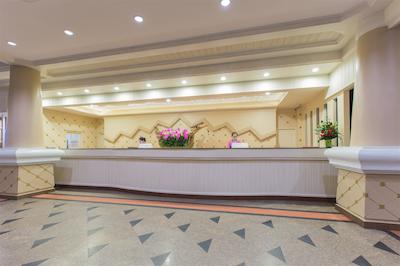 بیاند ریزورت کاتا