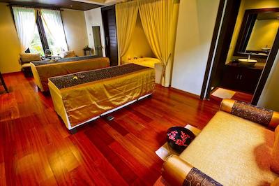 بیاند ریزورت کاتا