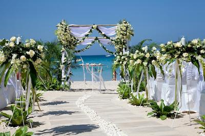 بیاند ریزورت کاتا