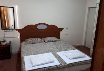 هتل مقدم بیرجند