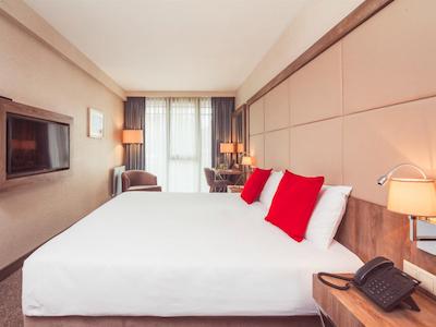 آیبیس استایل استانبول بومونتی هتل