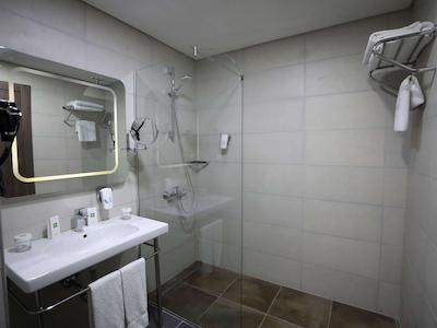 آیبیس استایل استانبول بومونتی هتل