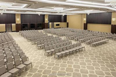 تایتانیک داون تاون بی اغلو