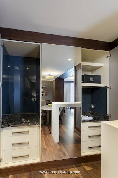 تایتانیک داون تاون بی اغلو