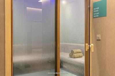 تایتانیک داون تاون بی اغلو