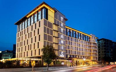 تایتانیک داون تاون بی اغلو