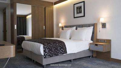 یوکسل استانبول ینیکاپی