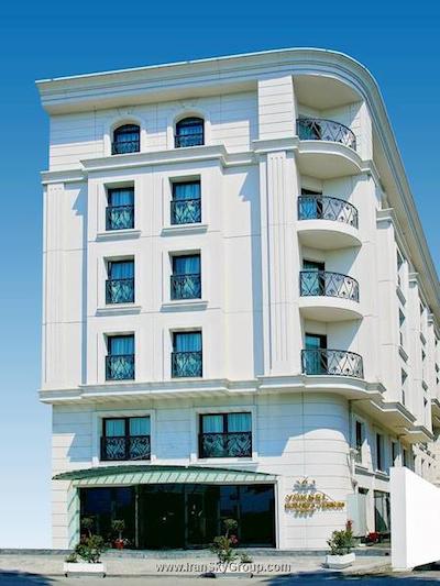 یوکسل استانبول ینیکاپی