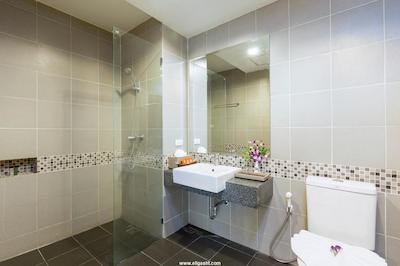 پاتونگ بی هیل ریزورت اند اسپا