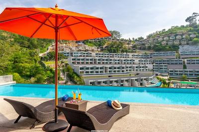 پاتونگ بی هیل ریزورت اند اسپا