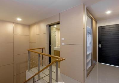 پاتونگ بی هیل ریزورت اند اسپا