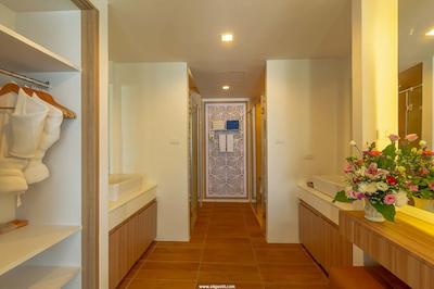 پاتونگ بی هیل ریزورت اند اسپا