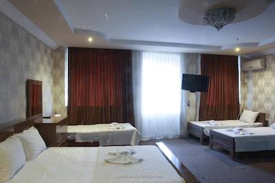 نیو پالاس شاردنی