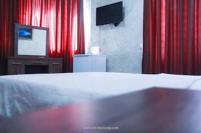 نیو پالاس شاردنی