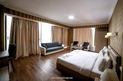 ال پلازا هتل