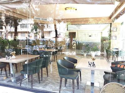 ال پلازا هتل