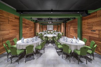 آیوتا هتل تفلیس