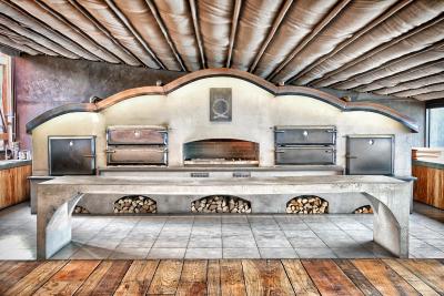 آیوتا هتل تفلیس