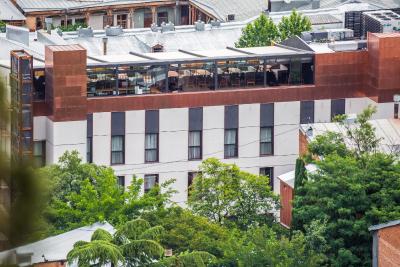 آیوتا هتل تفلیس