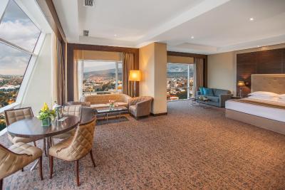 بیلتمور هتل تفلیس