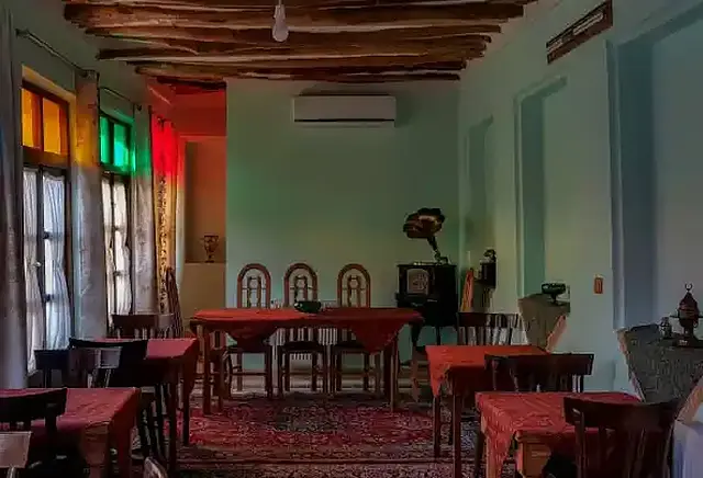 هتل پارسیان شیراز